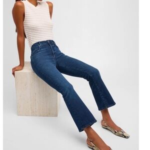 FRAME "Le Crop Mini Boot" Denim Dark Wash 
Approx. 10.5" Rise 24.5”
High Rise